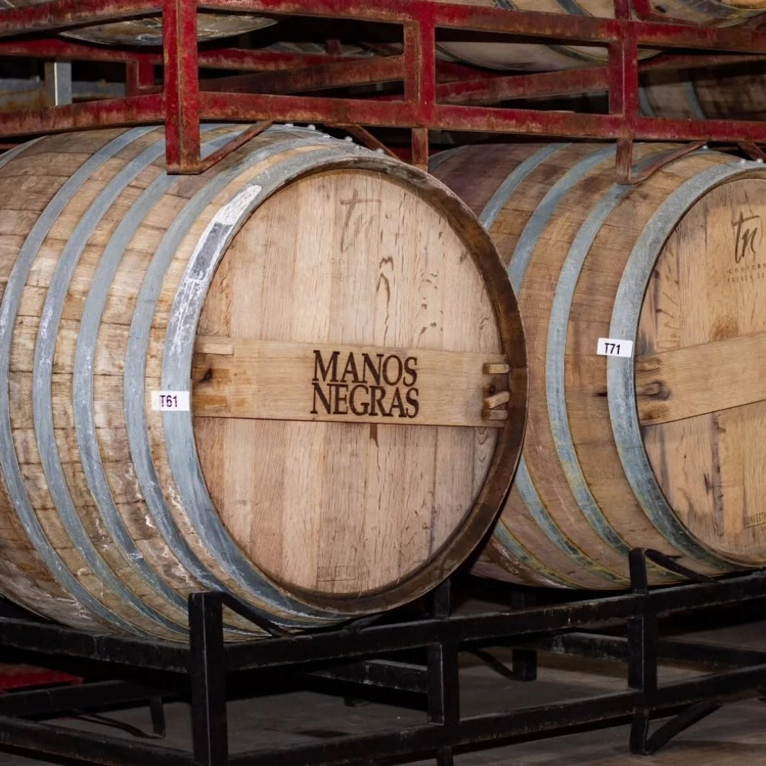 Manos Negras Red Soil Select Pinot Noir