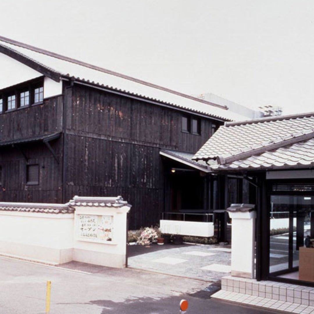 Konishi Shuzo Gold Daiginjo - Latitude Wine & Liquor Merchant