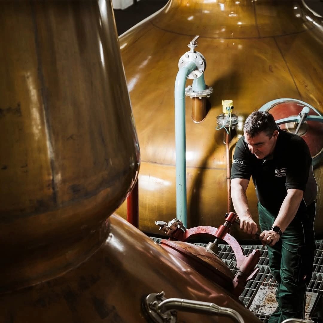 Ardbeg 10yo - Latitude Wine & Liquor Merchant