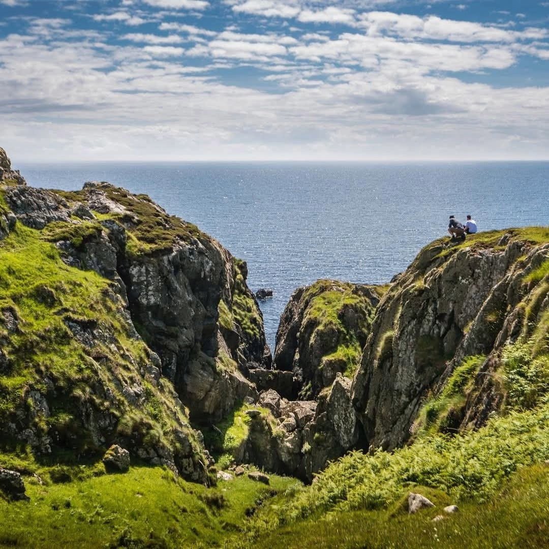 The Botanist Islay Gin - Latitude Wine & Liquor Merchant